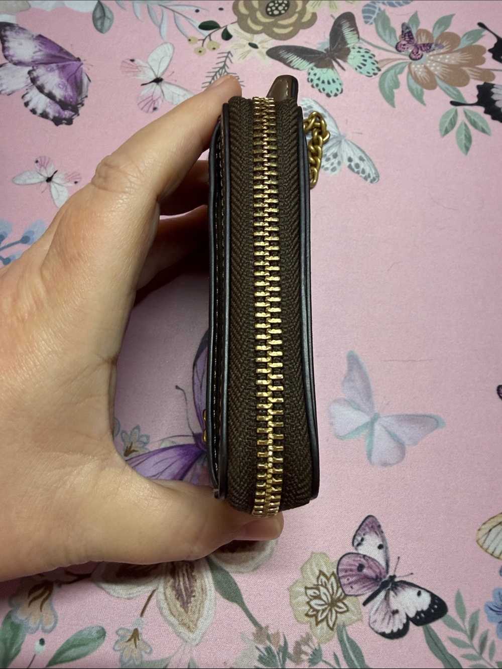 Coach dark stone. Leather Card Case with Chain - Picture 2 of 3